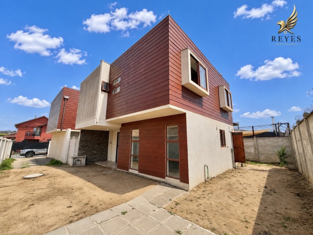 Se vende linda casa en Villa Alemana