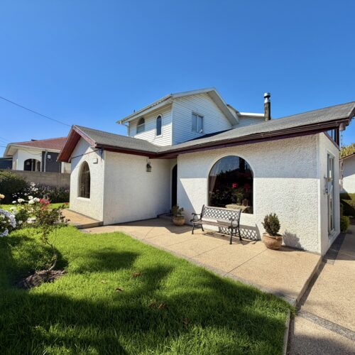 Se vende hermosa casa en tranquilo y central sector de Quilpué