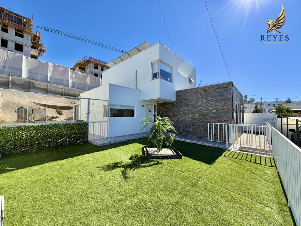 SE VENDE HERMOSA CASA EN VILLA ALEMANA