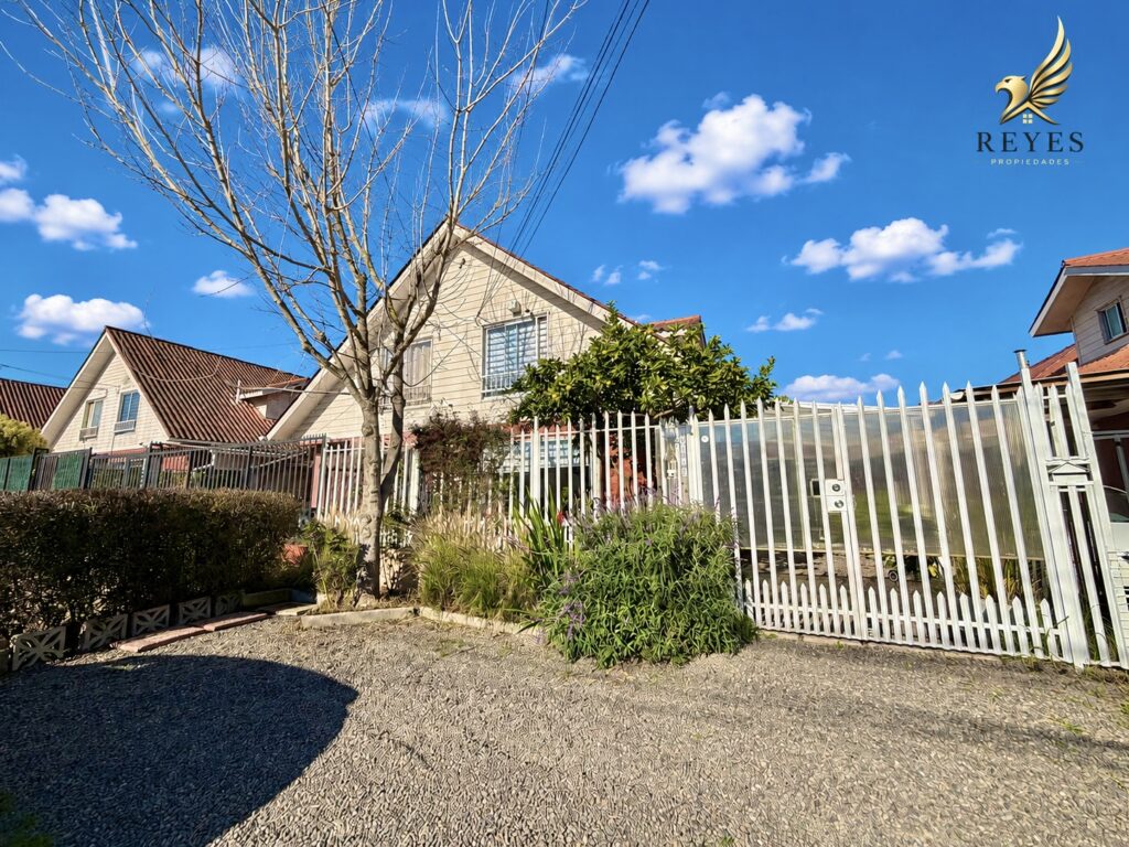 SE VENDE HERMOSA CASA EN PEÑABLANCA, VILLA ALEMANA