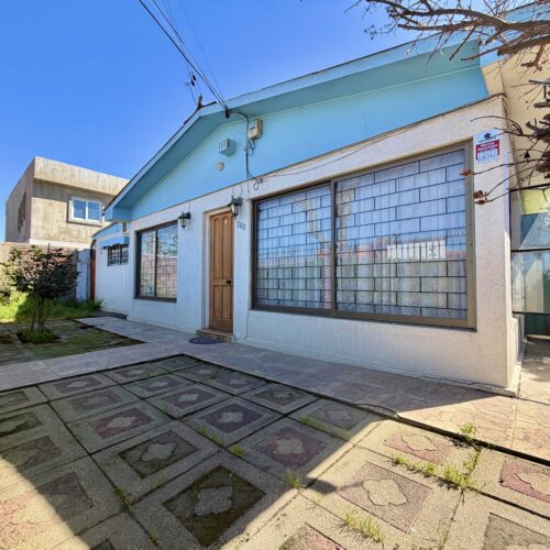 SE VENDE AMPLIA CASA ESQUINA EN SECTOR NORTE DE VILLA ALEMANA